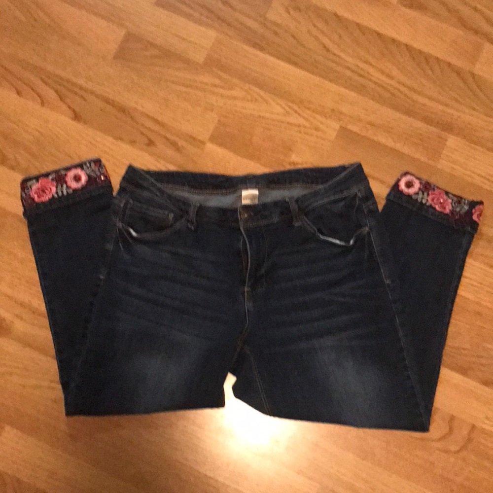 🌸Super Cute Denim Capris🌸